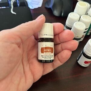 Young living essential oil Nutmeg vitality